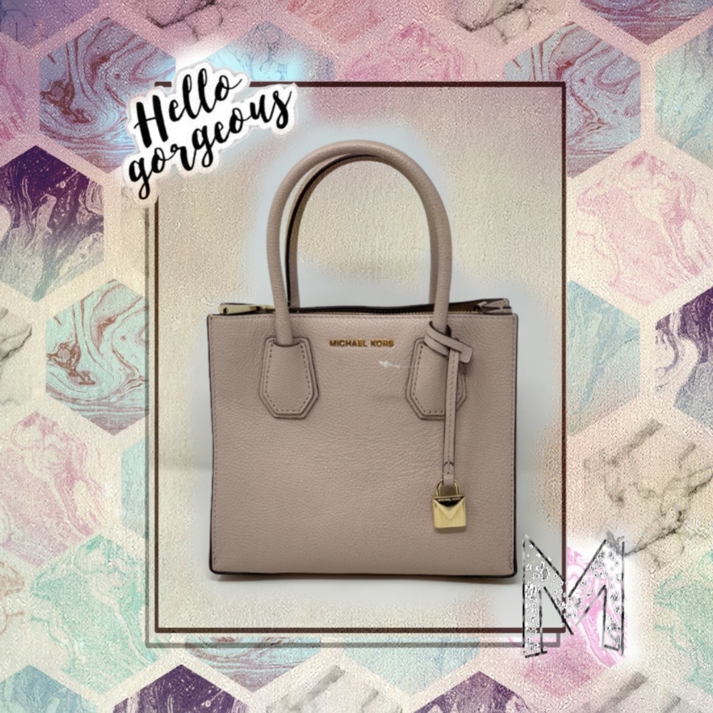 Michael Kors Mercer Medium Messenger